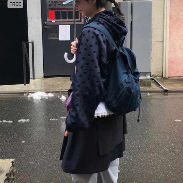 오헤시오 도트 프릴 후드집업 바람막이 네이비
