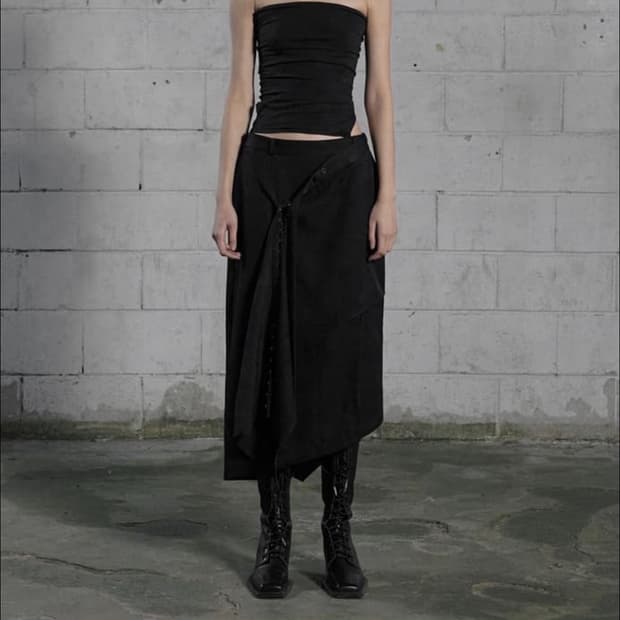 보헤미안서울 UNBALANCED DRAPE SKIRT (s)