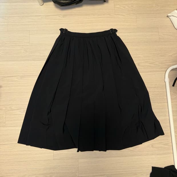 BOCBOK mommy pleats skirt