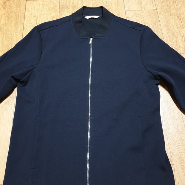 1178 지오지아 아우터 집업 105 사이즈입니다