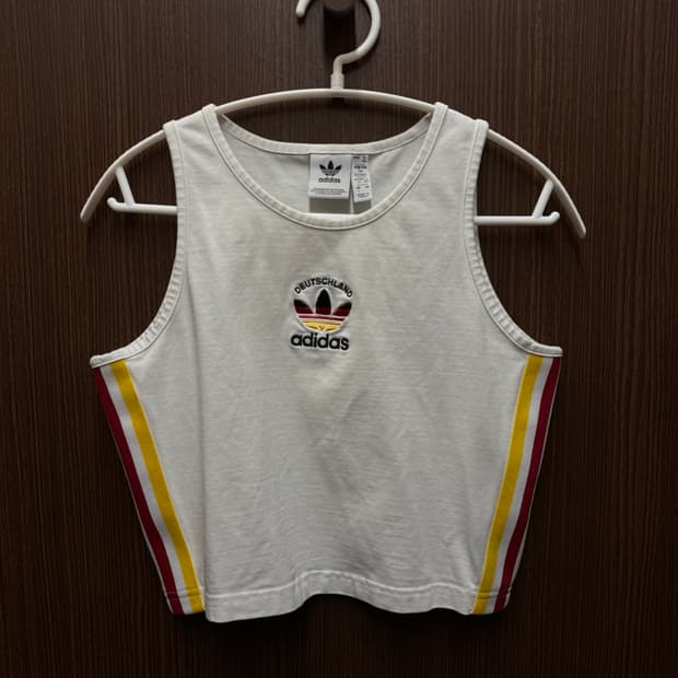 아디다스 민소매 나시 탑 