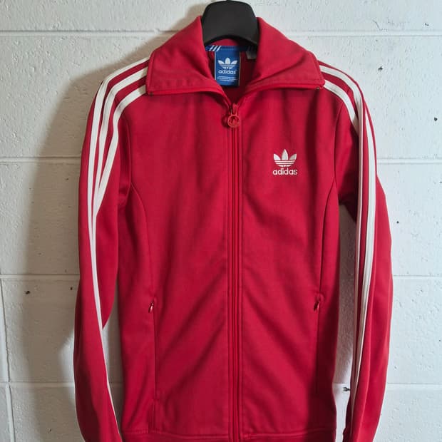 90) 아디다스 유로파 레드 져지 팝니다