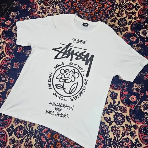 스투시 x 마크제이콥스 40월드투어 반팔 티셔츠