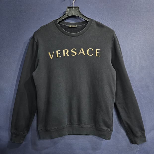 베르사체 프린팅 블랙컬러 남성 105 기모 맨투맨 