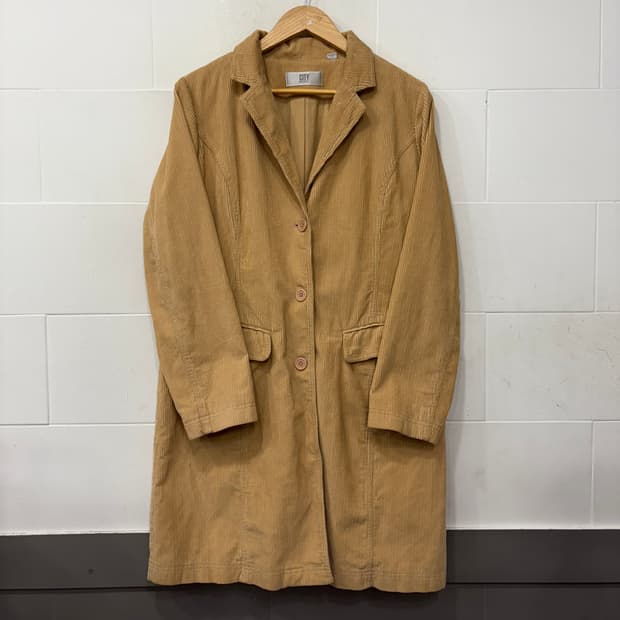 DKNY 코듀로이 코트