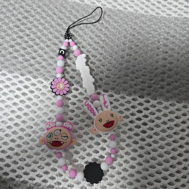 케이스티파이 x 무라카미 타카시 카이카이 앤 키키 폰 참 화이트 핑크