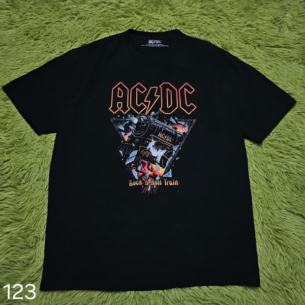 AC/DC Rock N' Roll Train 반팔 티셔츠