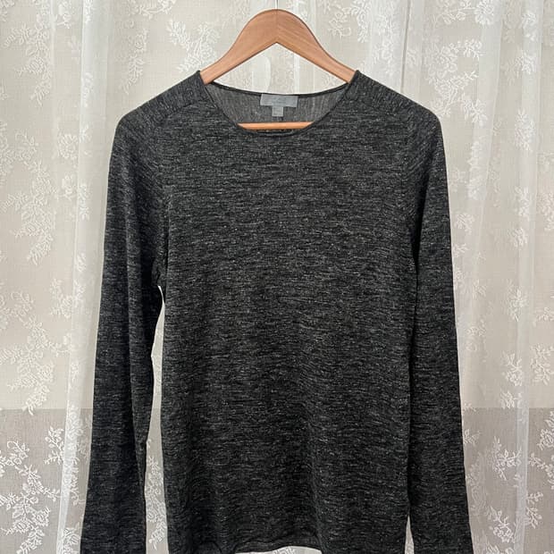 S) 코스 COS 보카시 울 긴소매 티셔츠 차콜