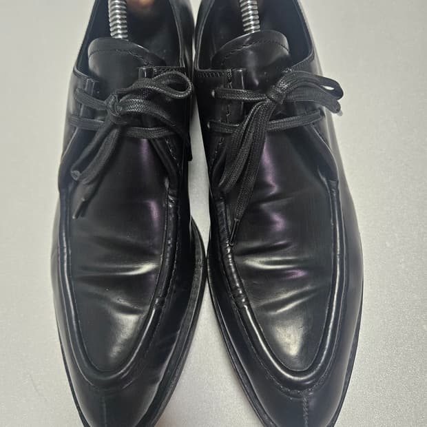 프라다 샤크솔 블랙 260