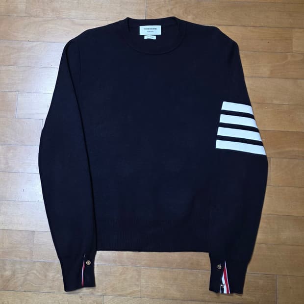 [2,새상품급]톰브라운 밀라노스티치 금장 니트