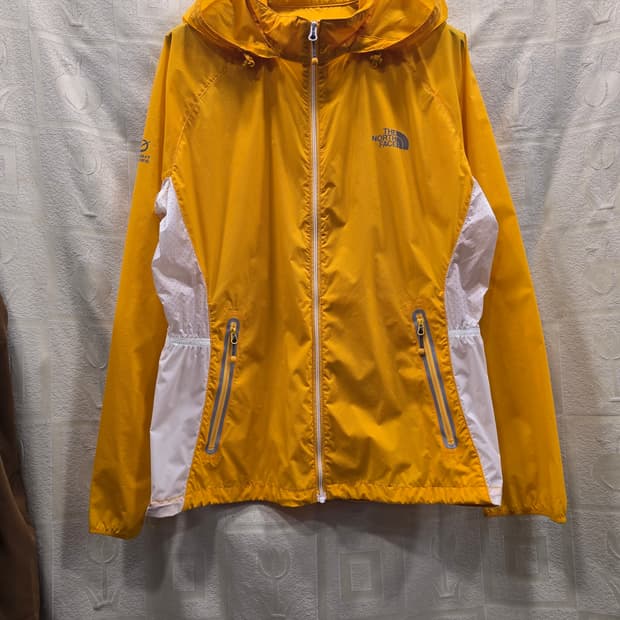 노스페이스 여성 플라이트 시리즈 바람막이 자켓 100~105