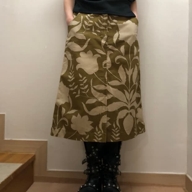 빈티지 프라다 오리엔탈 미디 스커트