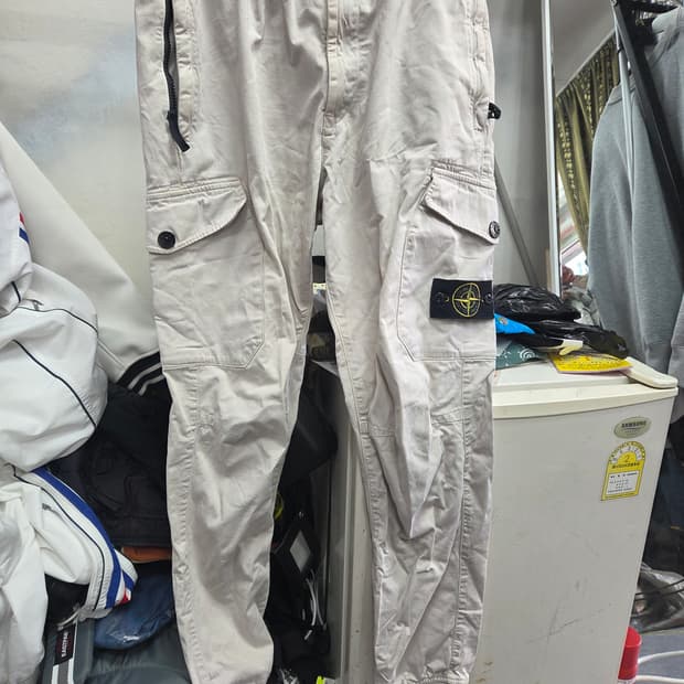 스톤  아일랜드  베이지   커고  조거팬츠