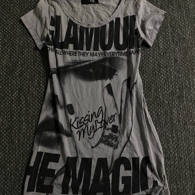 [IZIC]2000s Girl Print Slim Fit Tee