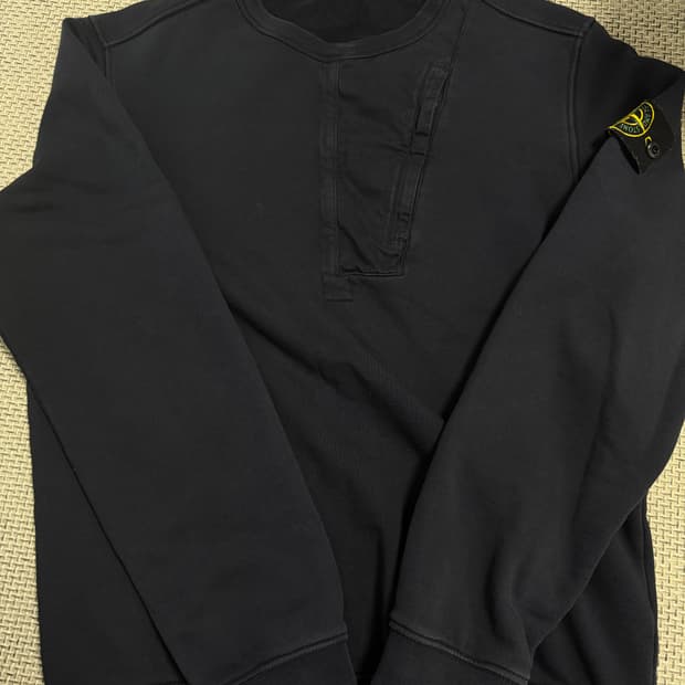 오케이몰 스톤아일랜드 맨투맨 M