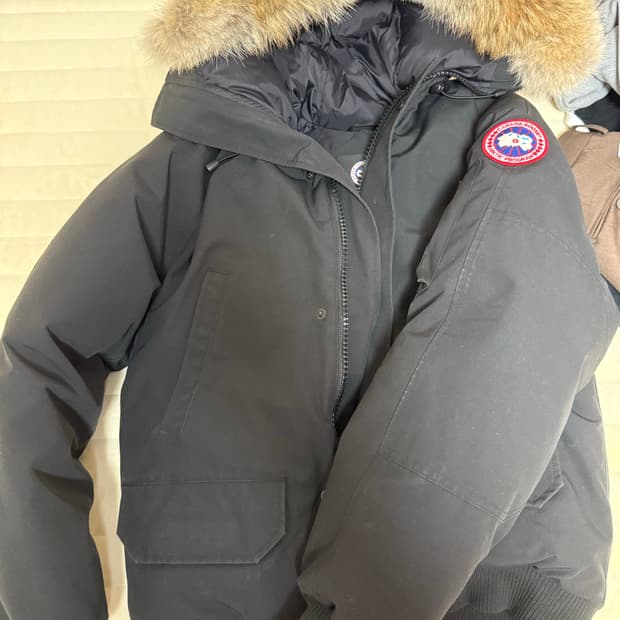 캐나다구스 칠리왁 봄버 s 22fw 새상품급