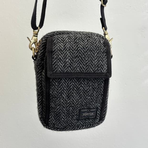 포터 x 빔즈 x 해리스트위드 숄더백