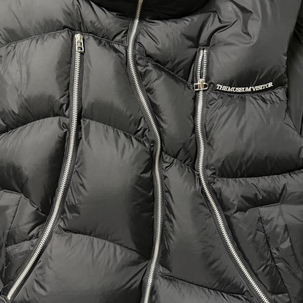 더뮤지엄비지터 베스트 조끼패딩 