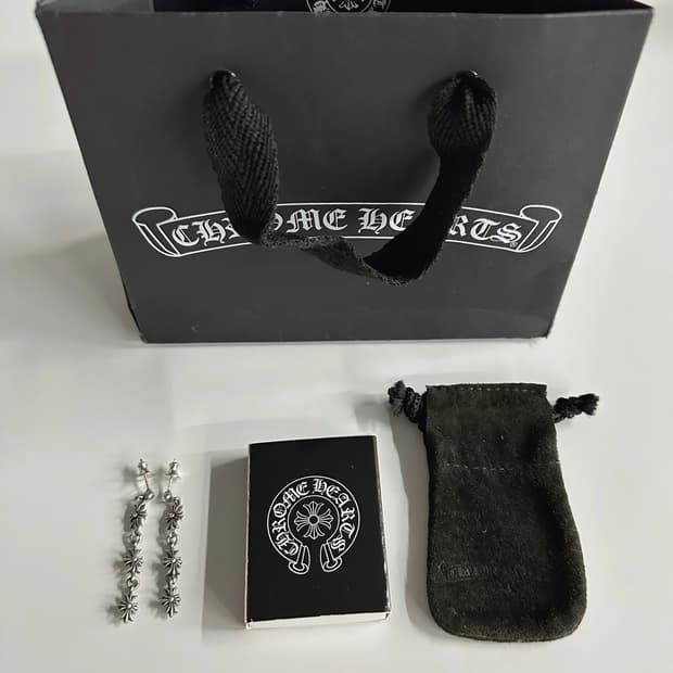 크롬하츠 타이니 3드롭 귀걸이 1Set