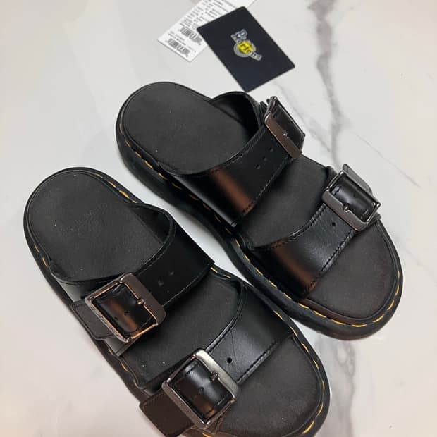 닥터마틴 조셉 스트랩 가죽 샌들 UK4