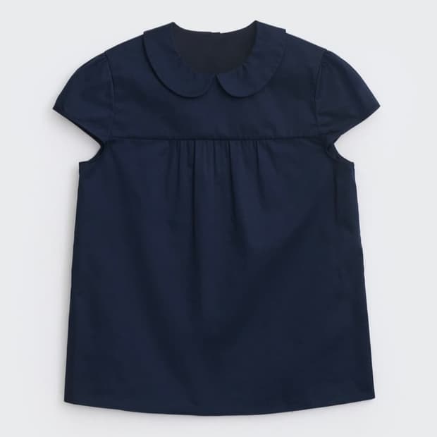 코스모스 셔링 캡 슬리브 블라우스 네이비