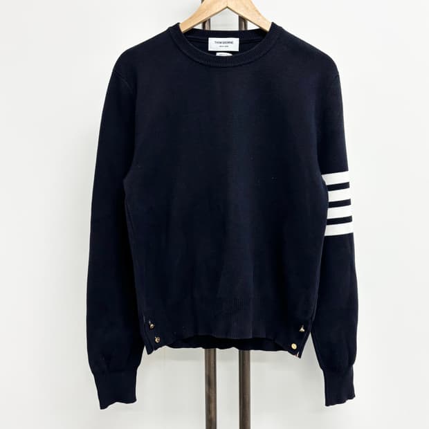 [2]톰브라운 사선완장 밀리노스티치 금장 니트