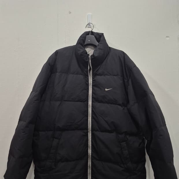 나이키 00년대 스우시 블랙 덕다운 뉴챔프 패딩 남성 110사이즈