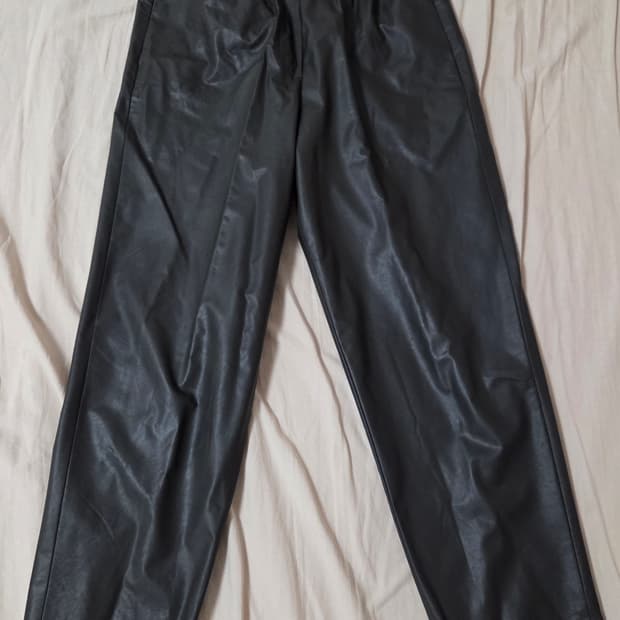 한섬 더스토어 가죽 팬츠