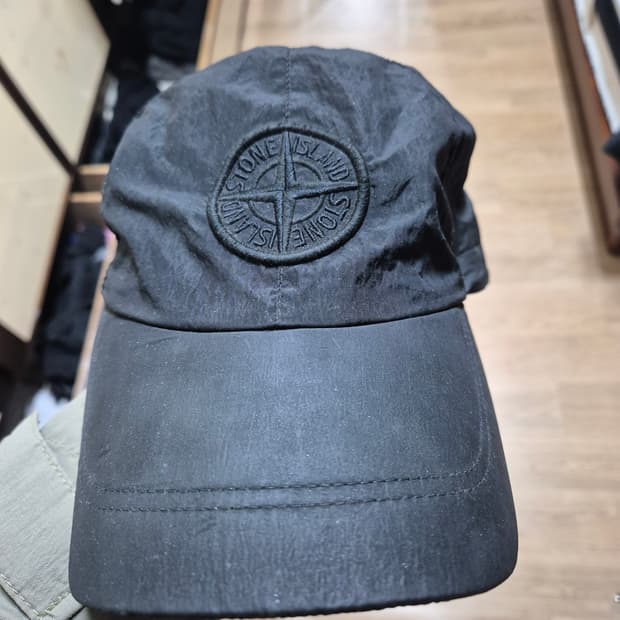 [XL] 21SS 스톤아일랜드 나일론 볼캡 엑스라지 블랙 검정