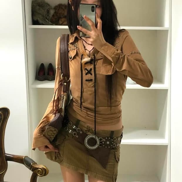 대장급 파우닝 빈티지 웨스턴 스터드 탑