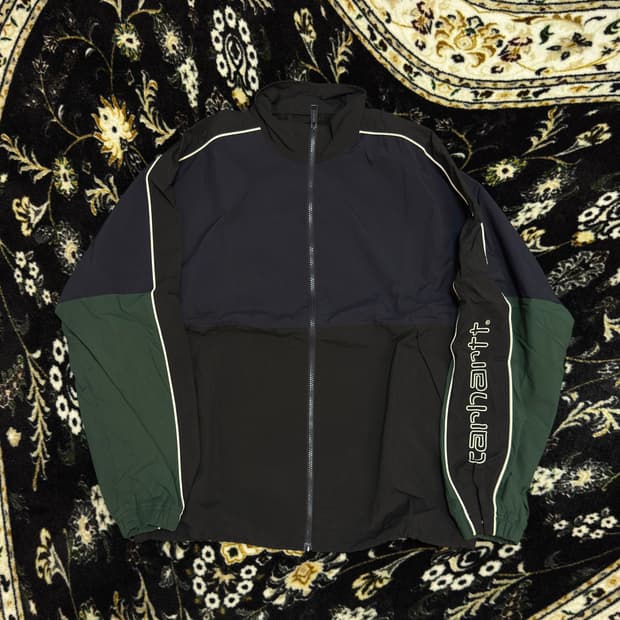 [L] 칼하트WIP 바람막이