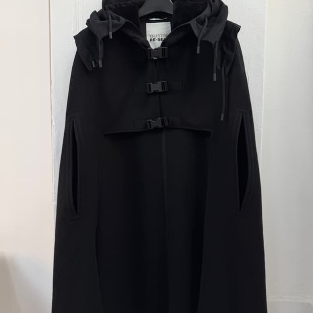 발렌티노 후드 케이프 코트