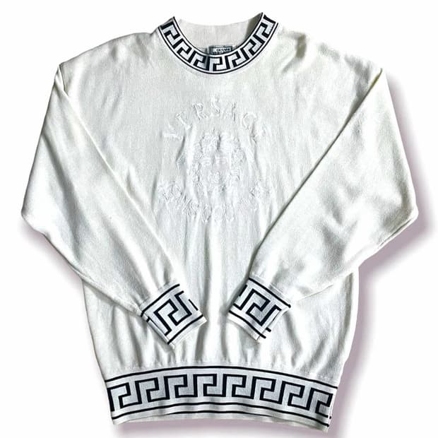 베르사체 니트,맨투맨후드(구찌디올샤넬프라다루이비통펜디셀린느톰브라운버버리)