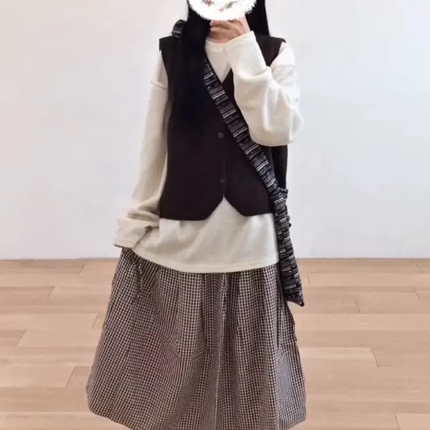 회렌 코디세트 (치마,니트,조끼)