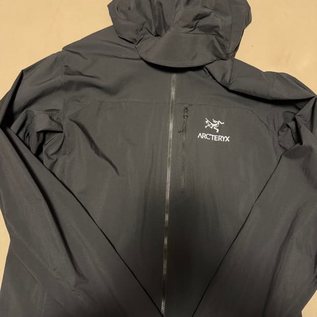 아크테릭스 스쿼미시 후디 블랙 L