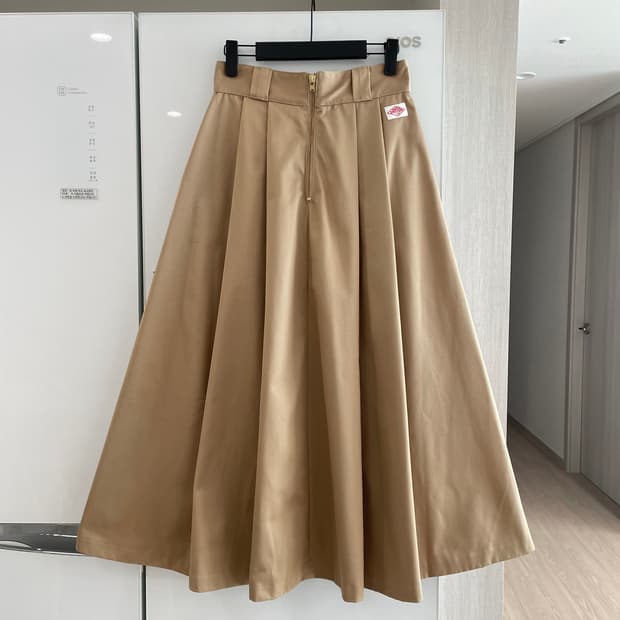 단톤 플리츠 스커트