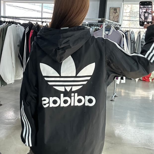 아디다스 윈드브레이커 후드 웜업져지