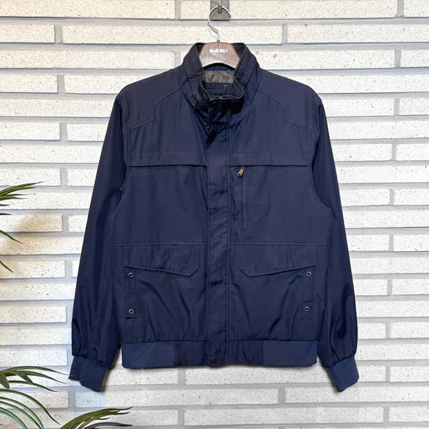 캘빈클라인 퍼포먼스 봄버자켓 유틸리티 포켓 디테일 네이비