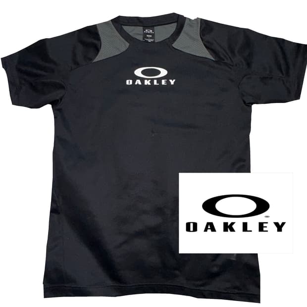 오클리 기능성 블랙 반팔 티셔츠 y2k