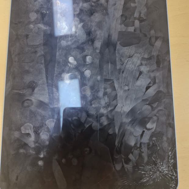 에어 4세대 64GB 큰기스있음