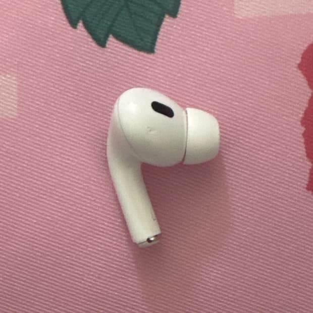 에어팟 프로2 c타입 왼쪽 유닛 판매합니다