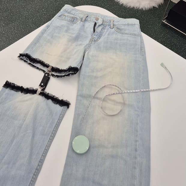 레이스 포인트 가터벨트 데님팬츠