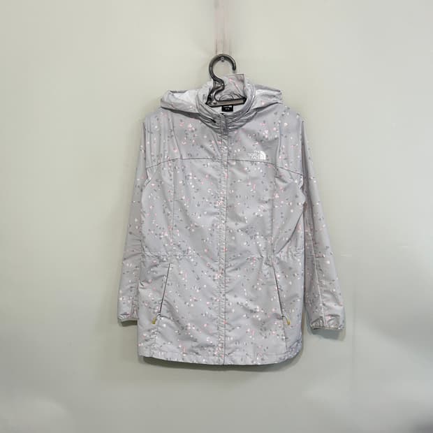 노스페이스 벚꽃잎 바람막이 90 상태최상