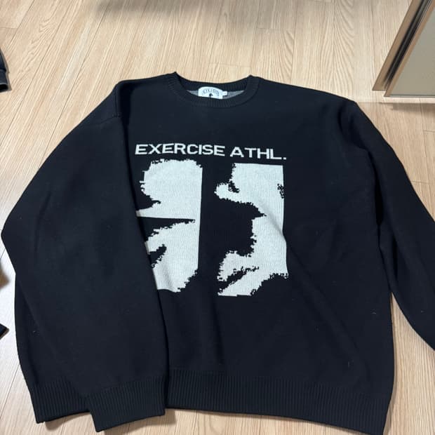 엑서사이즈 니트 블랙 L사이즈