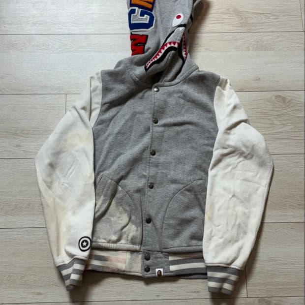 베이프 일본 한정판 샤크 후드집업