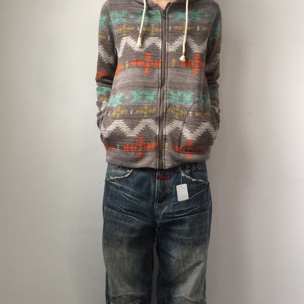 Native pattern hood zip up