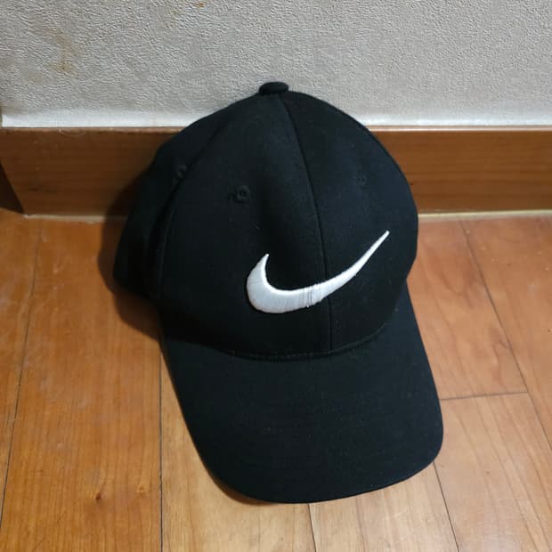 나이키 스우시 볼캡 블랙