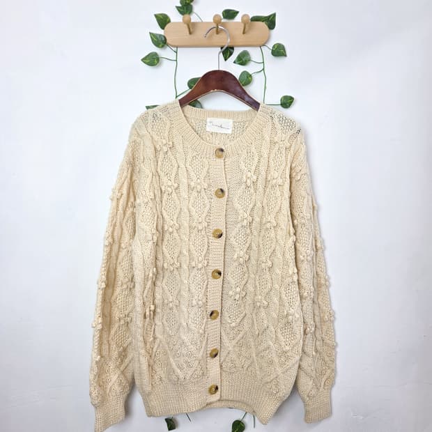 자수 폼폼이 울 가디건