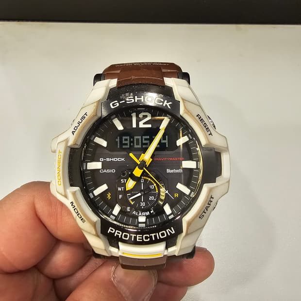 지샥 G-SHOCK GRAVITYMASTER GR-B100