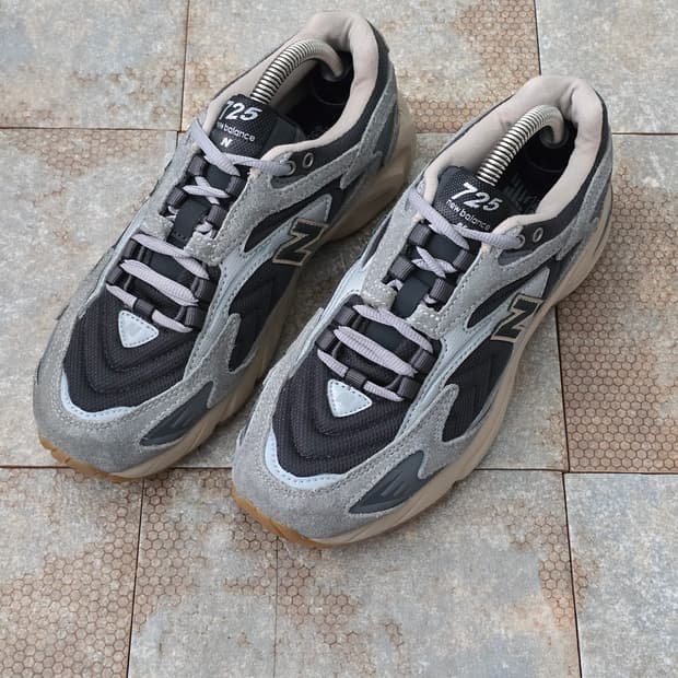 (230)뉴발란스 725 다크 그레이 검